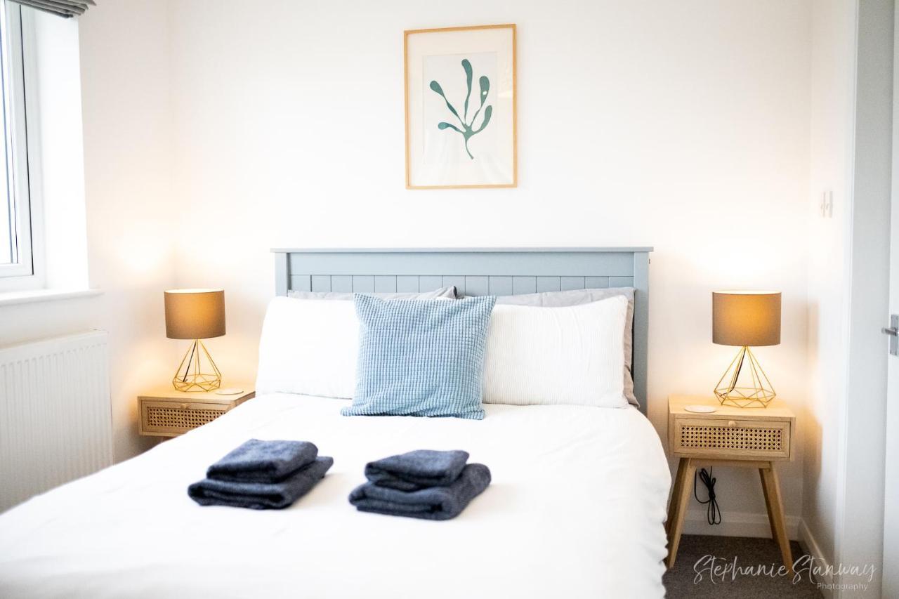 The Lookout, Modern Home From Home, Sleeps 5, With Private Parking & Outside Terrace St Ives Extérieur photo
